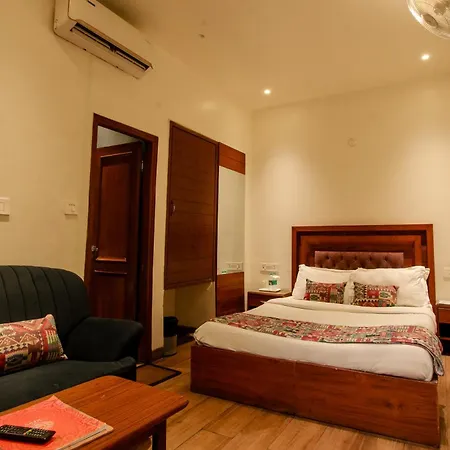 Jullundur Hotel & Restaurant-3